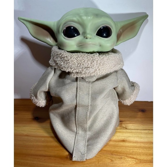 2019 Mattel Star Wars The Mandalorian 11" The Child Grogu Baby Yoda Plush - Picture 1 of 5